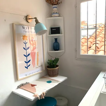 Appartement In Historical Monument In Center *